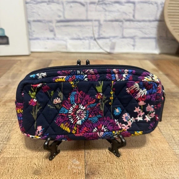 Vera Bradley Midnight Wildflowers Makeup Brush & Pencil Quilted Cosmetic Bag EUC - Picture 2 of 11